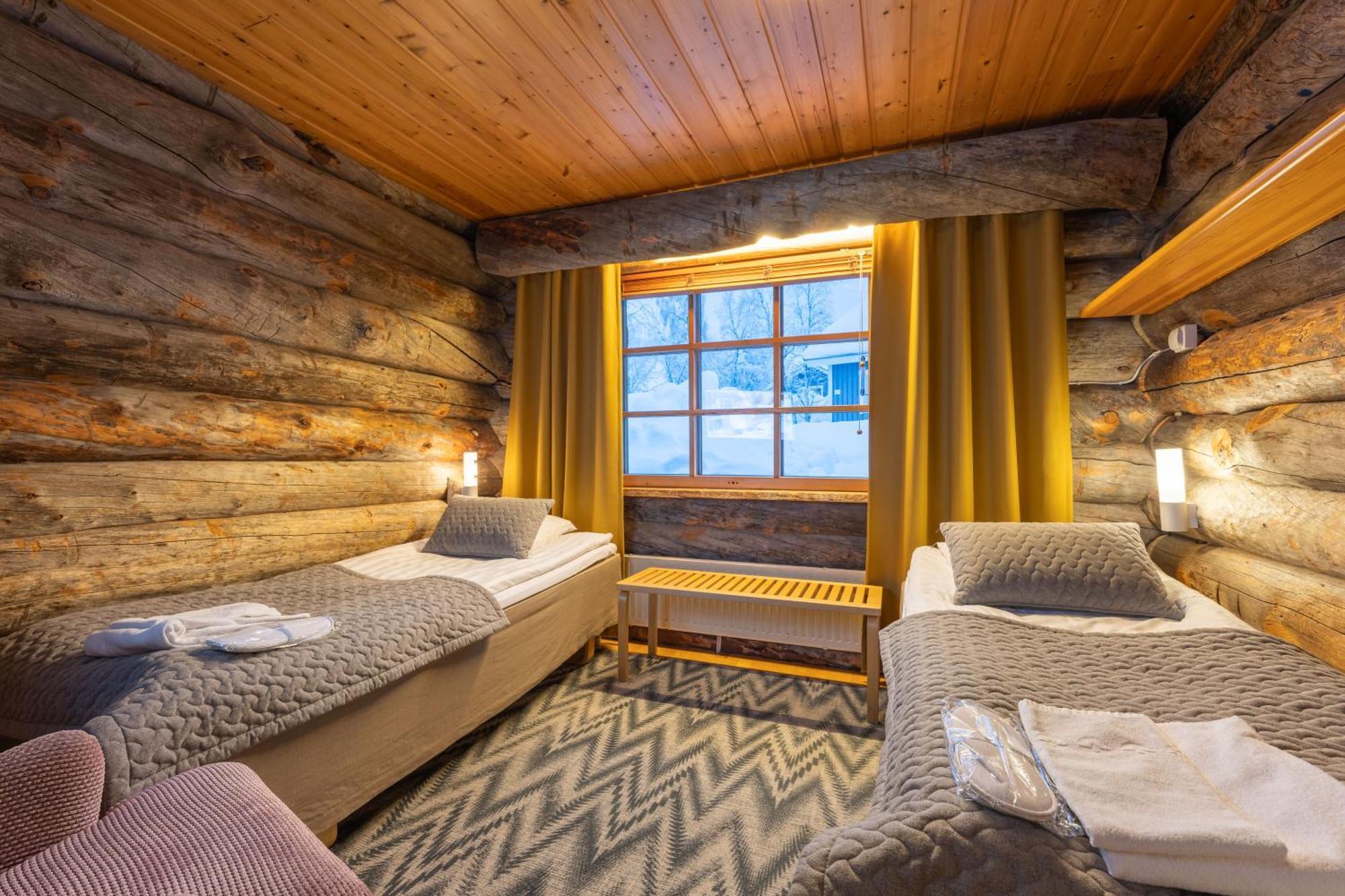Kuukkeli Log Houses Teerenpesae Saariselka Exterior foto